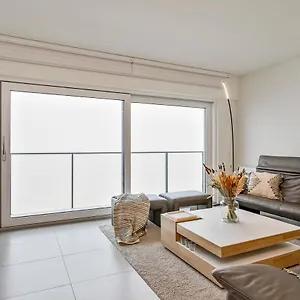 Beautifully Finished, Luxurious Flat In A Classy On The Dike Of Middelkerke, With Breathtaking Sea View België